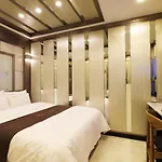 Sm Boutique Hotel