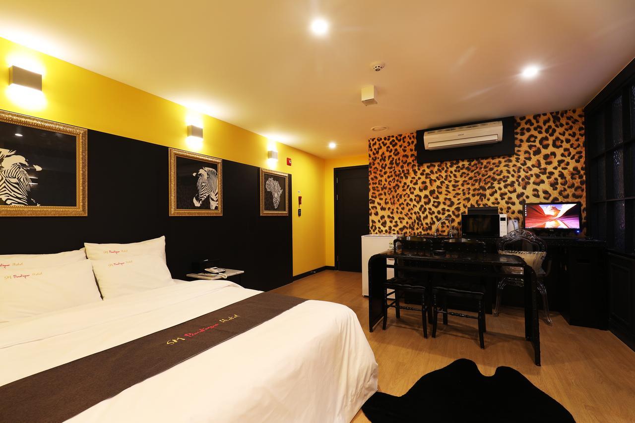 Sm Boutique Hotel